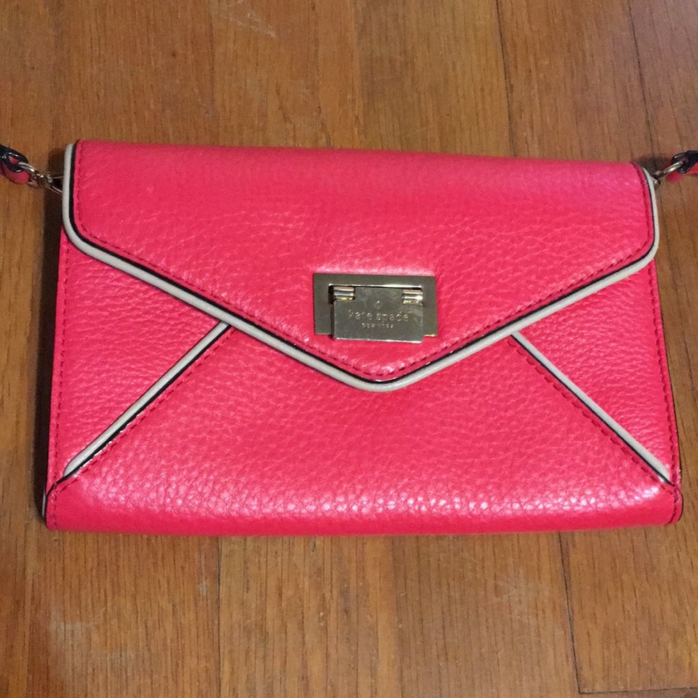 🌺OFFERS🌺 💯Authentic Kate Spade crossbody